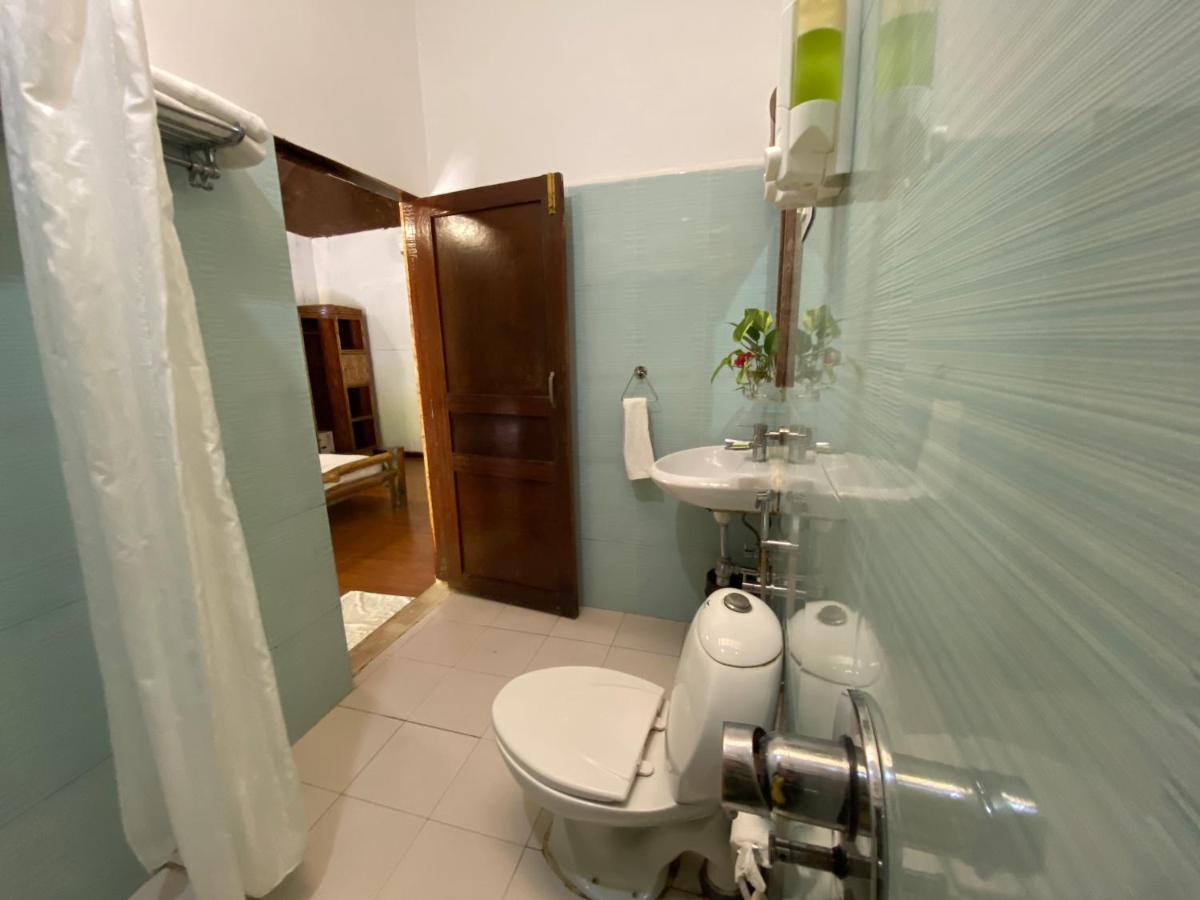 Wild Orchid Hotel Kala Pathar Beach Exterior photo